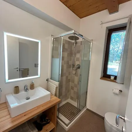 Un Bagno Nel Bosco - Moderno Chalet * Reano