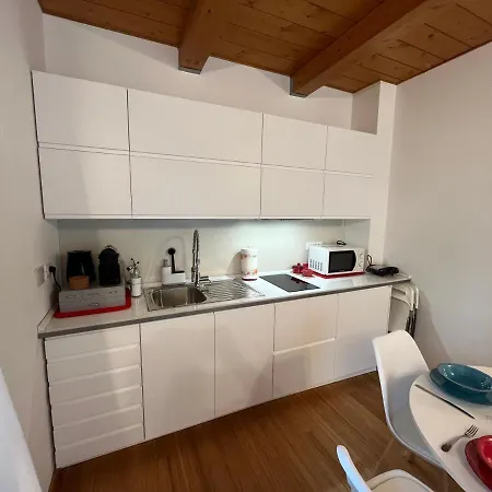 Chalet Un Bagno Nel Bosco - Moderno Chalet